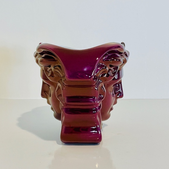 Versace x Rosenthal Medusa Grande Fuchsia Porcelain Scented Candle in Box - Picture 6 of 15